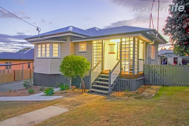 28 Chermside Road, Eastern Heights QLD 4305