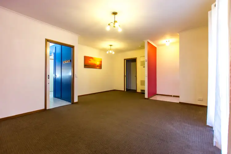 Second view of Homely house listing, 2/21 Desmond Street, Strathdale VIC 3550