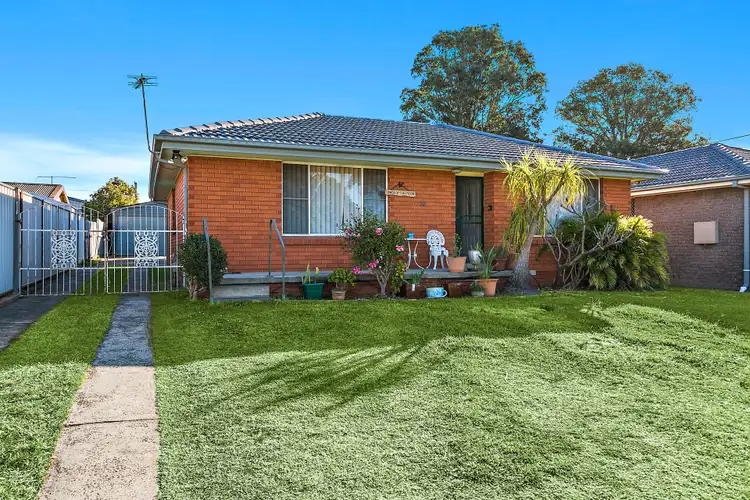 28 Rose Avenue, Albion Park Rail NSW 2527