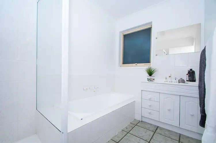 Fifth view of Homely townhouse listing, 5/54 Lusher Road, Croydon VIC 3136