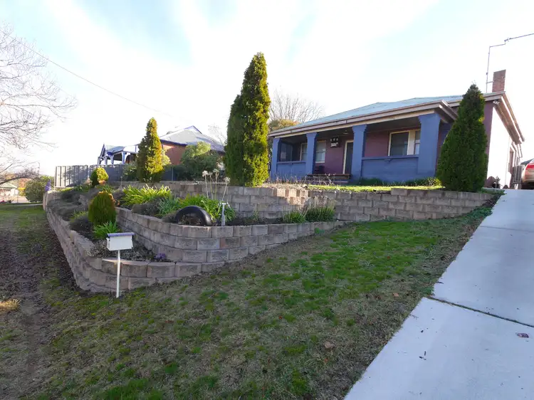 6 Daly Street, Cowra NSW 2794