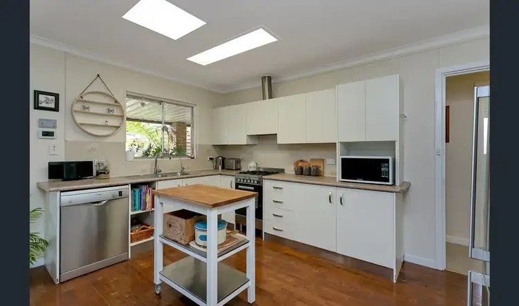 Sixth view of Homely house listing, 8 Brenda Avenue, Morphett Vale SA 5162