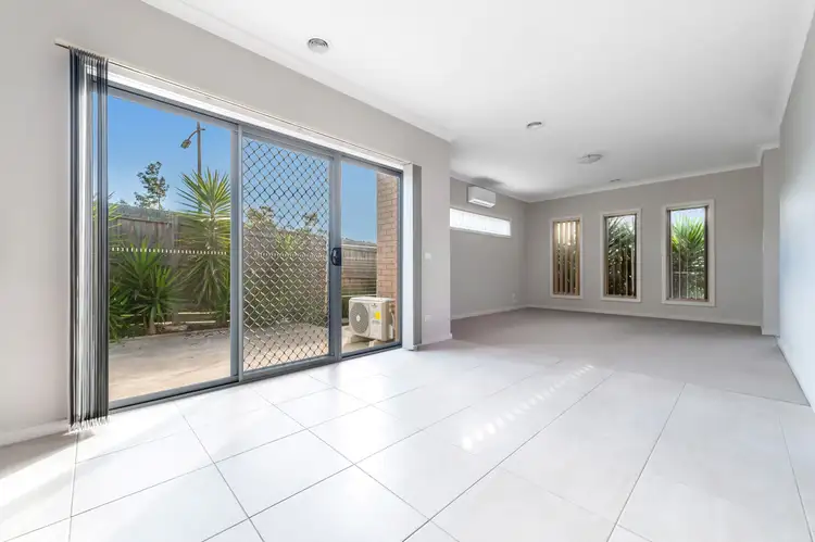Fifth view of Homely house listing, 9 Leveque Loop, Craigieburn VIC 3064