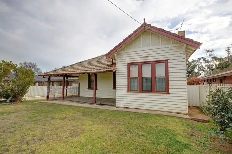 10 Mackay Street, Rochester VIC 3561