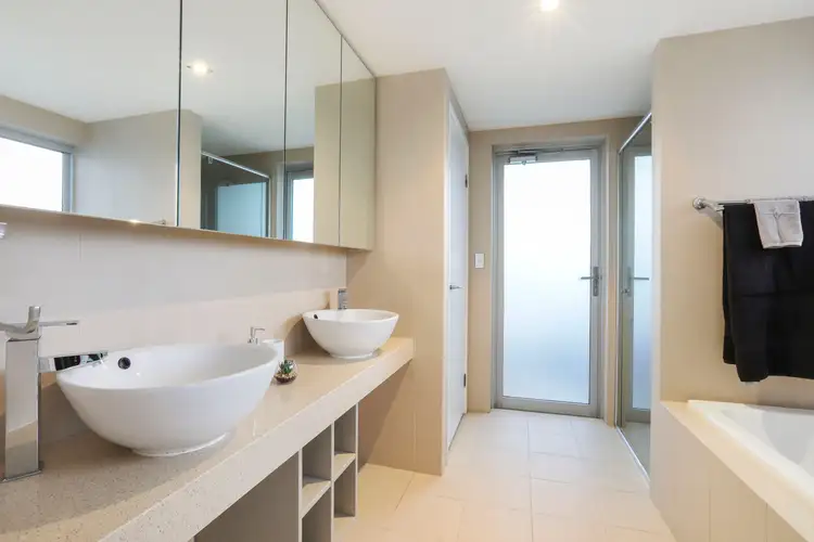 Seventh view of Homely unit listing, 19/53 Darrambal Street, Chevron Island QLD 4217