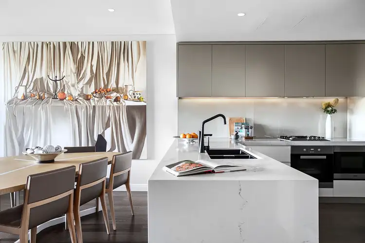 Main view of Homely apartment listing, 401/4 Neild Avenue, Darlinghurst NSW 2010