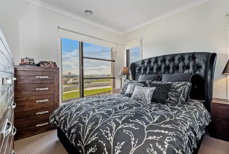 Fifth view of Homely house listing, 8 Ophir Way, Mernda VIC 3754