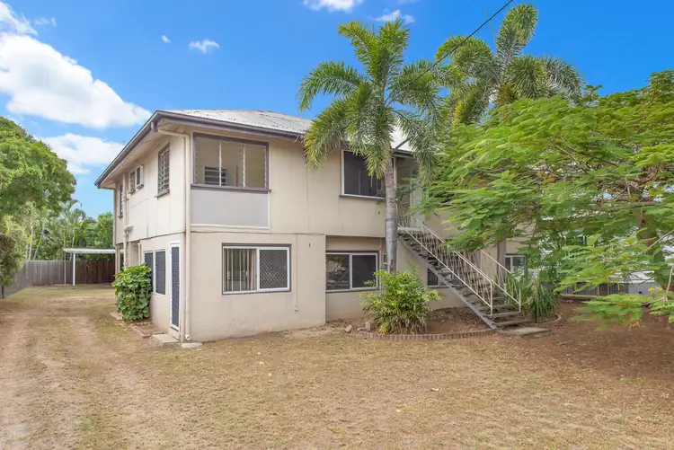4 Halloran Street, Hermit Park QLD 4812