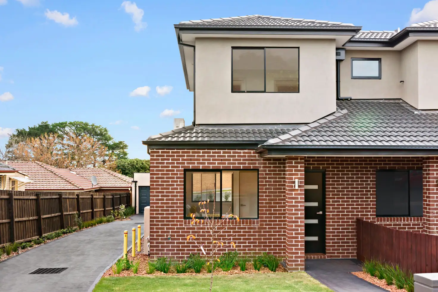 Main view of Homely townhouse listing, 2/17 Alexander Avenue, Oakleigh East VIC 3166