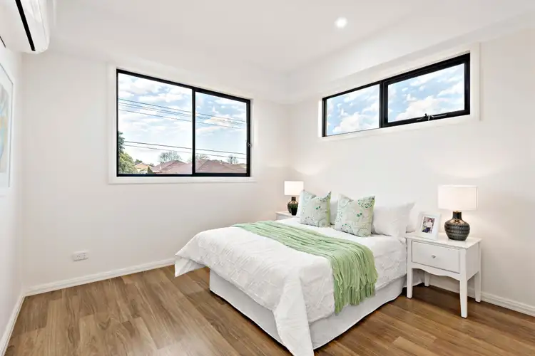 Fifth view of Homely townhouse listing, 2/17 Alexander Avenue, Oakleigh East VIC 3166