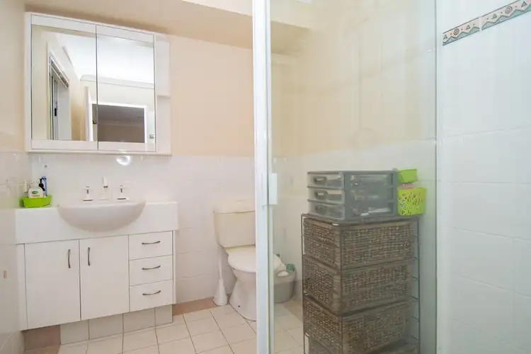 Seventh view of Homely house listing, 18 Leighanne Crescent, Arundel QLD 4214