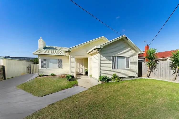 1/16 King George Parade, Dandenong VIC 3175