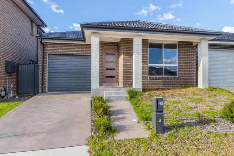 21 Scarlet Street, Jordan Springs NSW 2747