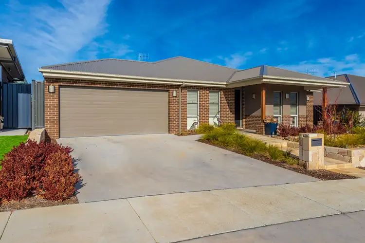 10 Dolly Street, Googong NSW 2620