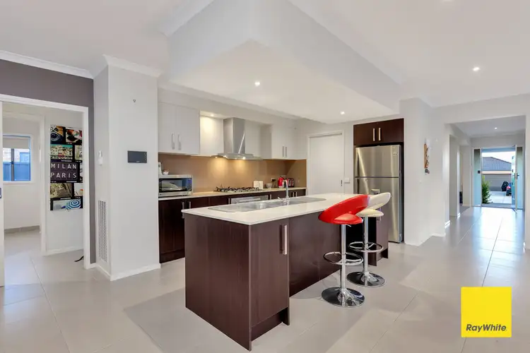 10 Montezuma Avenue, Truganina VIC 3029