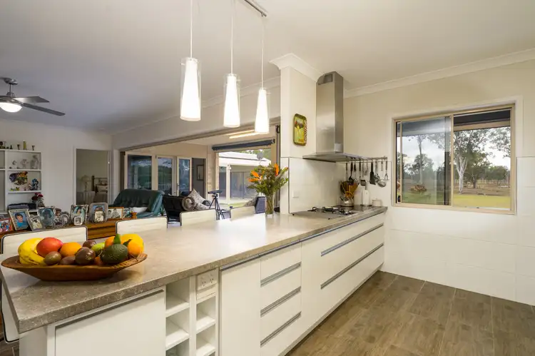9 Yappa Court, Lake Clarendon QLD 4343