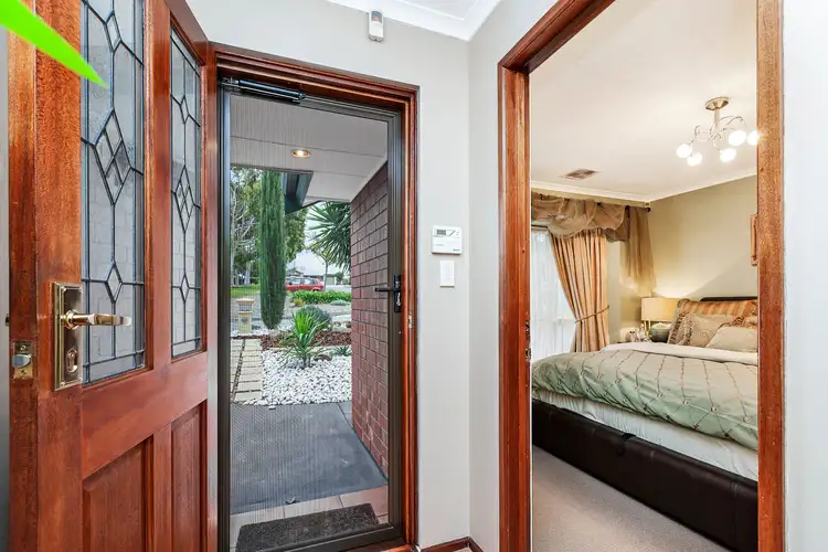 10 Griffin Place, Wynn Vale SA 5127