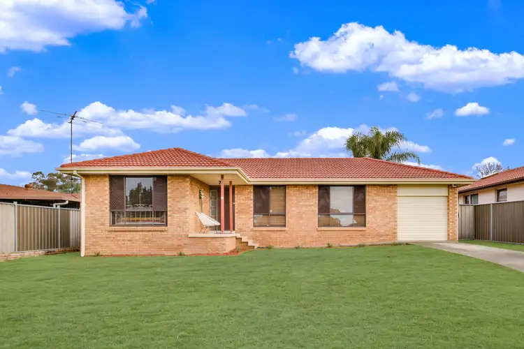 51 Stranrear Drive, St Andrews NSW 2566