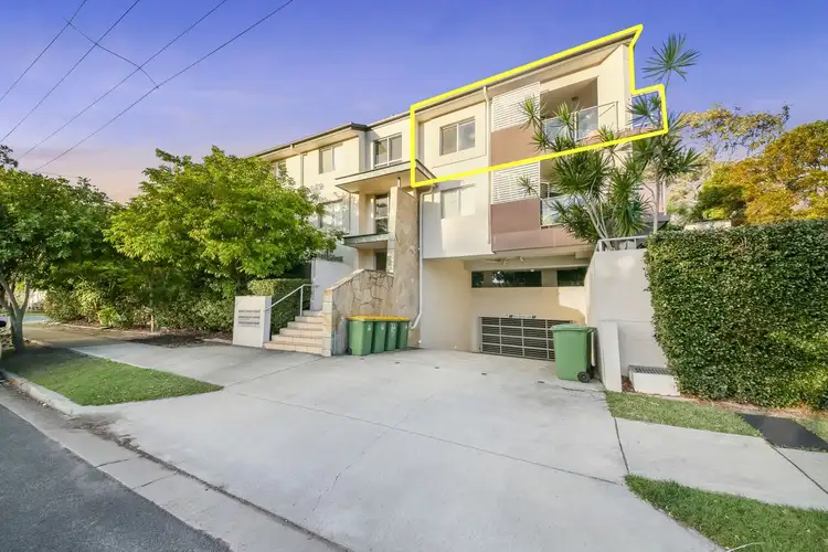 Unit 8, 21-23 Middle Street, Labrador QLD 4215