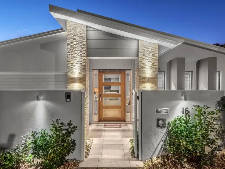 Fifth view of Homely house listing, 16 Skyline Crescent, Carindale QLD 4152