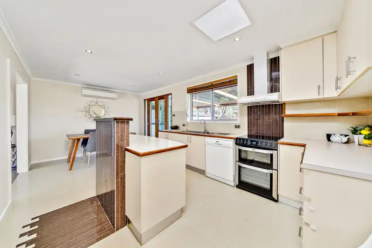 Sixth view of Homely house listing, 18 Meagher Place, Evatt ACT 2617