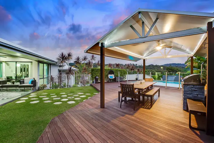 2 Marshall Grove, Bonogin QLD 4213