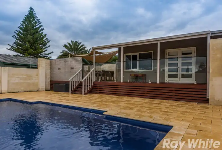 30 Crowther Street, Beachlands WA 6530