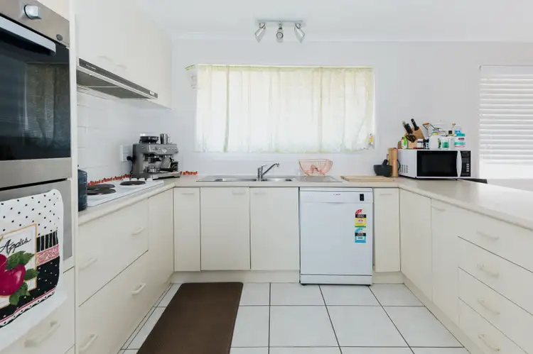 Fifth view of Homely house listing, 1 Cornflower Street, Mansfield QLD 4122