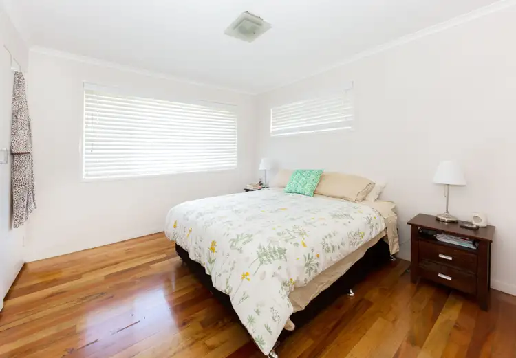 Sixth view of Homely house listing, 1 Cornflower Street, Mansfield QLD 4122
