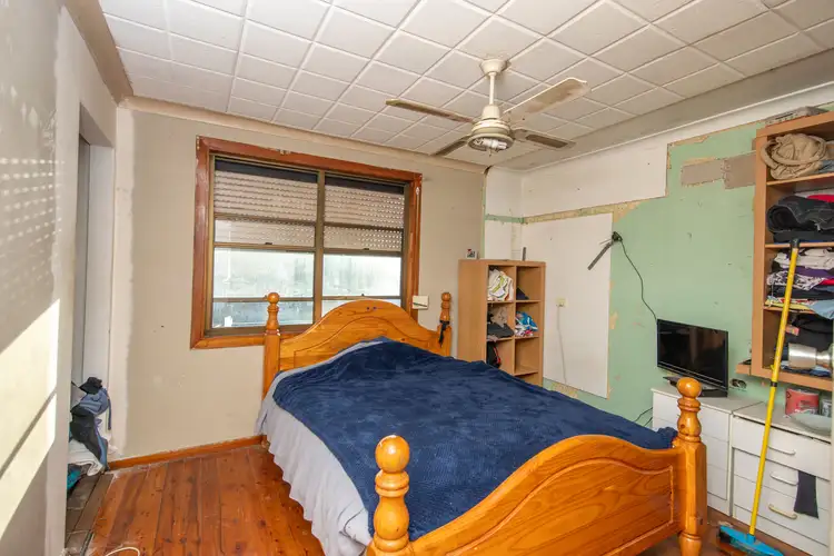 Fifth view of Homely house listing, 20 Paper Street, Gateshead NSW 2290