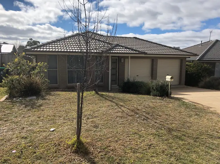 17 Romano Drive, Orange NSW 2800
