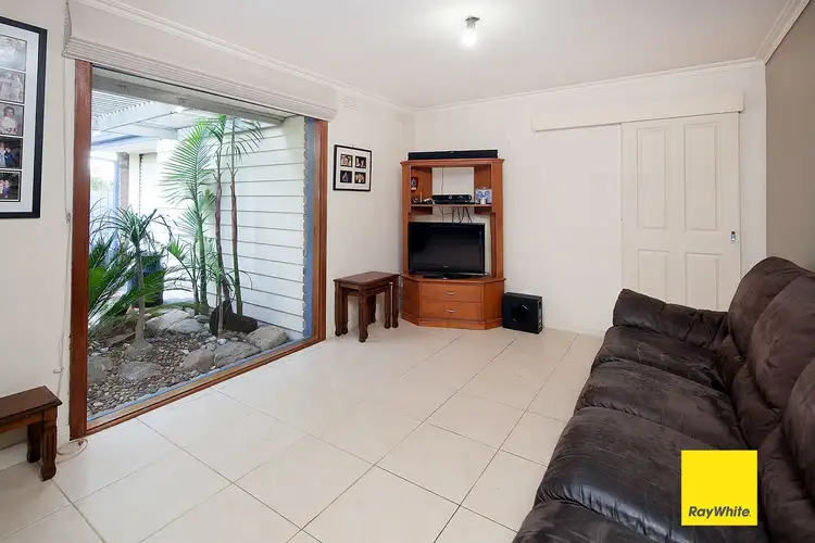 Fourth view of Homely house listing, 6 Dunraven Court, Langwarrin VIC 3910