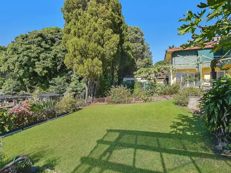 15 Alcester Street, Grange QLD 4051