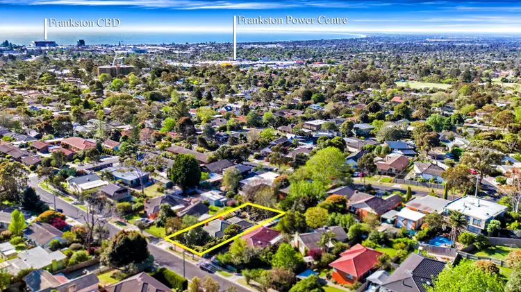 Second view of Homely house listing, 5 Cassia Grove, Frankston VIC 3199