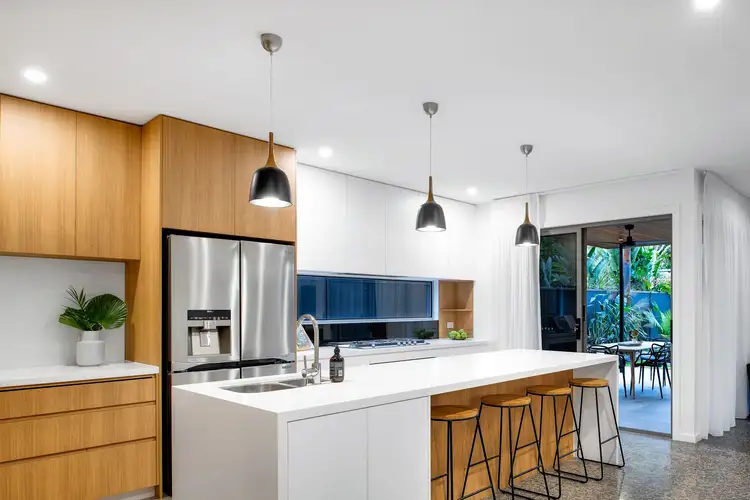 92 Nash Street, Sandgate QLD 4017
