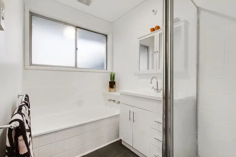 Fifth view of Homely house listing, 3 Abor Court, Frankston VIC 3199