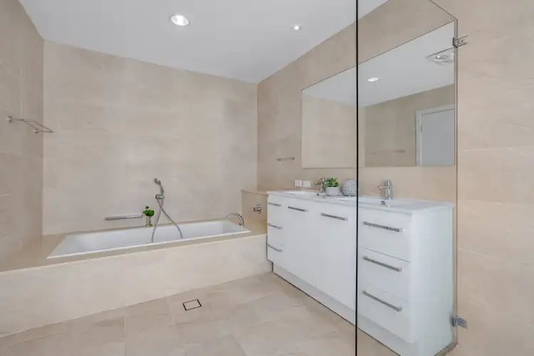 Sixth view of Homely house listing, 39 Linden Way, Castlecrag NSW 2068