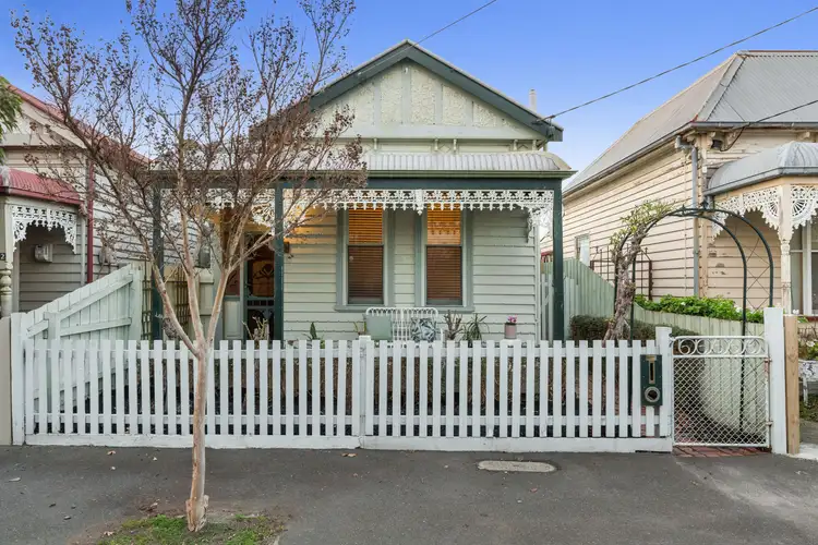 10 Thomson Street, Seddon VIC 3011