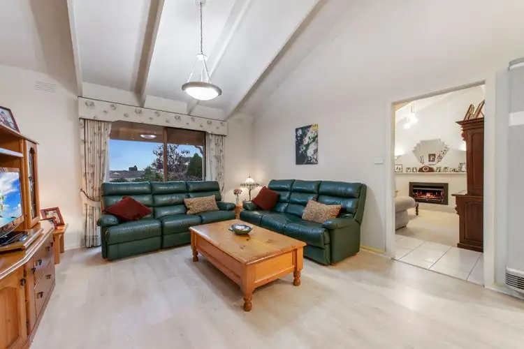 Fifth view of Homely house listing, 5 El Greco Court, Scoresby VIC 3179