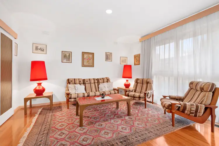 Second view of Homely house listing, 2 Tullimbar Circuit, Vermont South VIC 3133