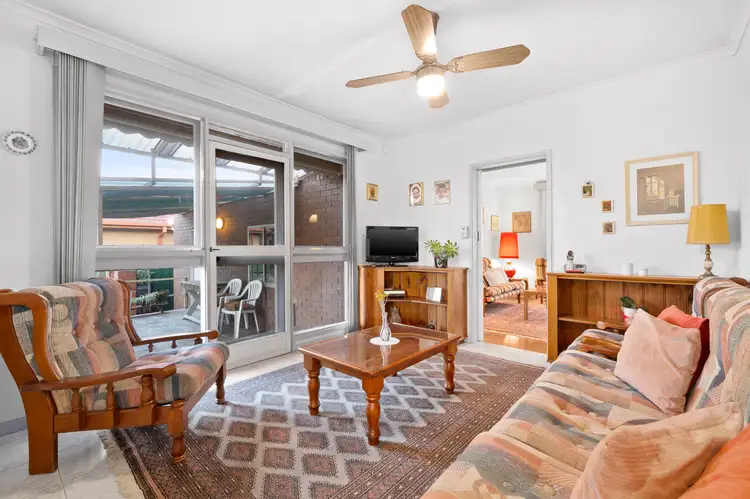 Fourth view of Homely house listing, 2 Tullimbar Circuit, Vermont South VIC 3133