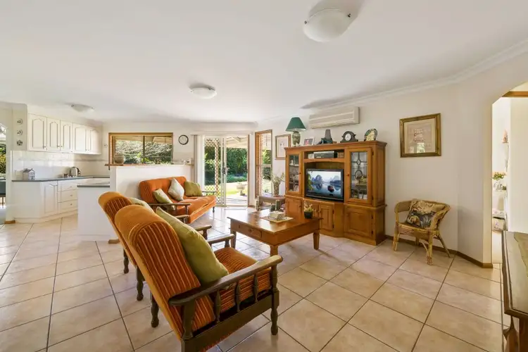 Sixth view of Homely house listing, 2 Lynne Court, Highfields QLD 4352
