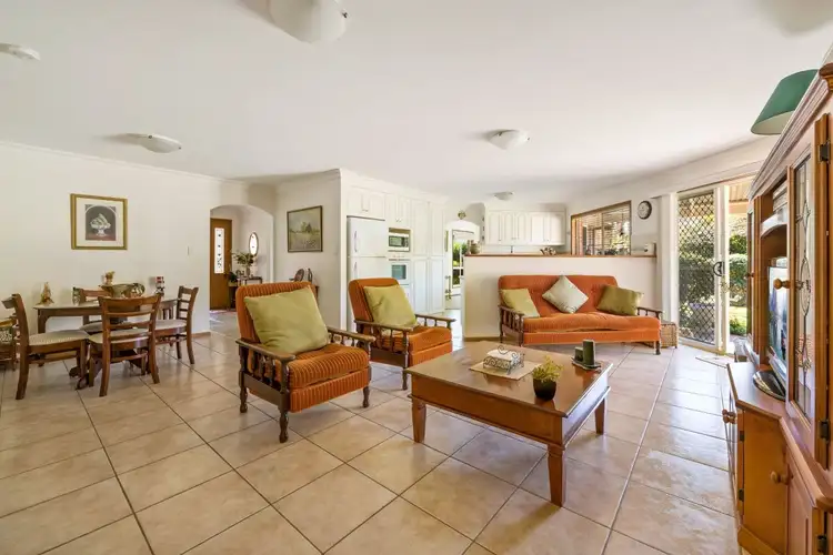 Seventh view of Homely house listing, 2 Lynne Court, Highfields QLD 4352