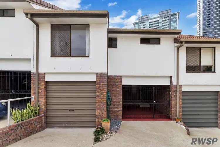 7/51 Bauer Street, Southport QLD 4215