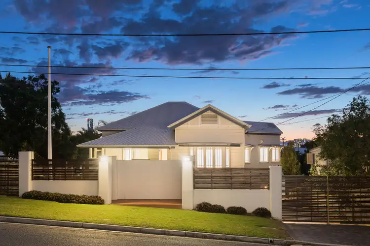 100 Philip Street, Hawthorne QLD 4171