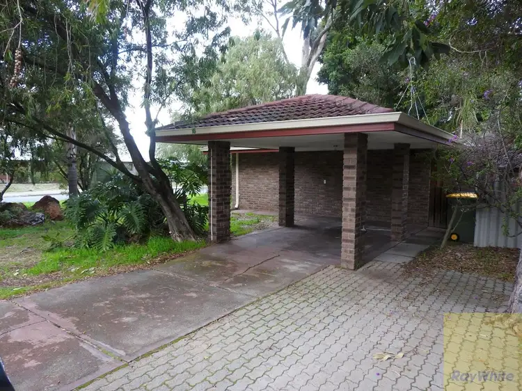 Second view of Homely house listing, 22 Dollis Way, Camillo WA 6111