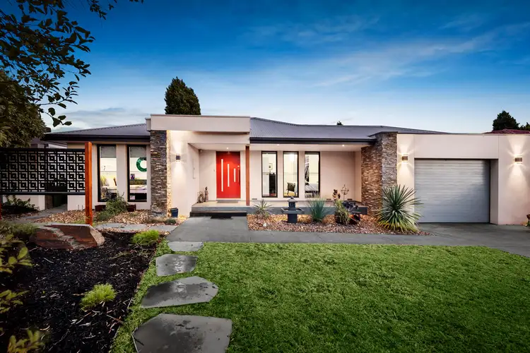 30 Ponsford Avenue, Wantirna South VIC 3152