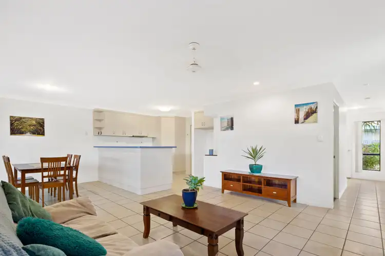 1/18 Banksia Court, Cannonvale QLD 4802