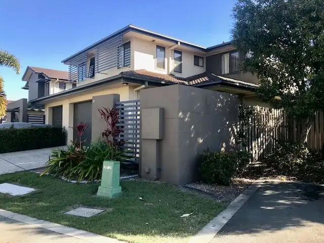60/2 Catalina Way, Upper Coomera QLD 4209