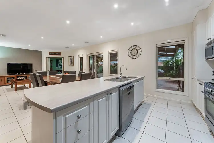 Seventh view of Homely house listing, 23 Kings Glen, Craigieburn VIC 3064